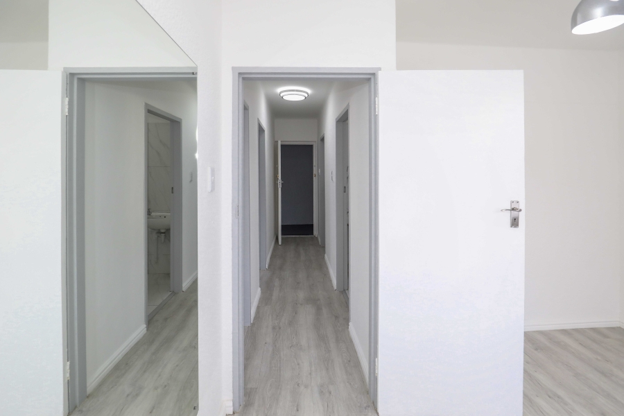 2 Bedroom Property for Sale in Woodstock Western Cape